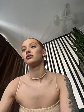 LittleFox    online show from March 27, 2026, 6:44 am