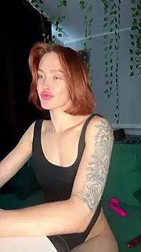 Snapshot of LittleFox___ chatting on July 14, 2026, 10:21 am LittleFox online show from July 14, 2026, 10:21 am