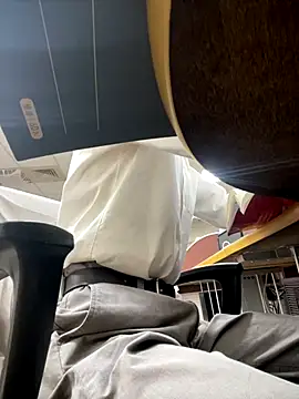 Snapshot of Daddygarry chatting on October 21, 2025, 12:26 pm Daddygarry online show from October 21, 2025, 12:26 pm