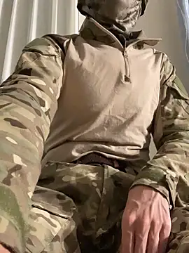 Snapshot of Daddygarry chatting on February 28, 2026, 2:17 pm Daddygarry online show from February 28, 2026, 2:17 pm