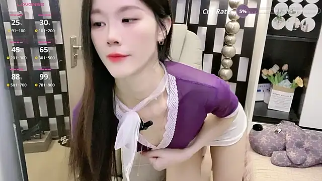 Yueyue-MM online show from February 20, 2026, 6:19 am