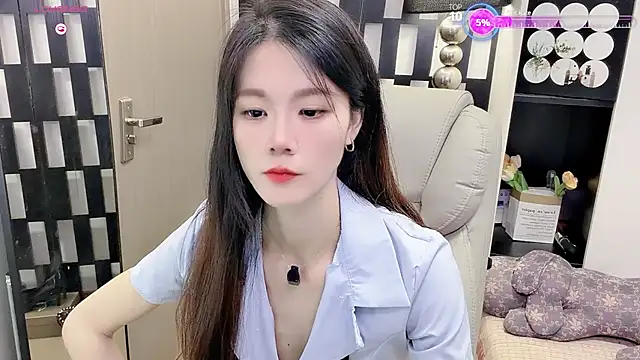 Yueyue-MM online show from July 4, 2026, 1:45 am