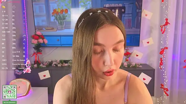 ElfredaTupy online show from February 24, 2026, 7:37 pm