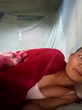 Snapshot of simi-lucy chatting on November 17, 2025, 6:39 am simi-lucy online show from November 17, 2025, 6:39 am