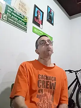 Snapshot of dinho_carioca chatting on September 15, 2025, 2:45 am dinho carioca online show from September 15, 2025, 2:45 am