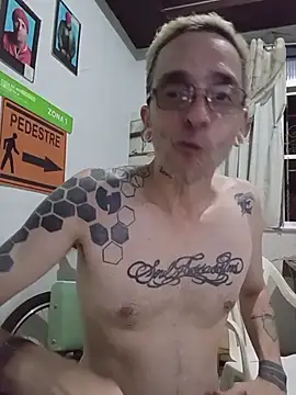 dinho carioca online show from April 8, 2026, 4:03 am