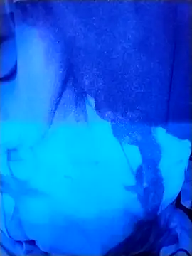 HIIMSINGLEBOY online show from October 8, 2025, 9:33 am