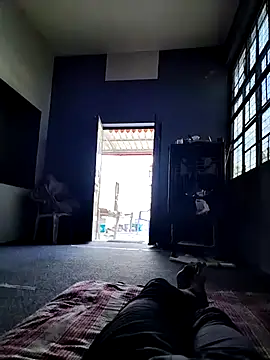 HIIMSINGLEBOY online show from October 29, 2025, 6:34 am