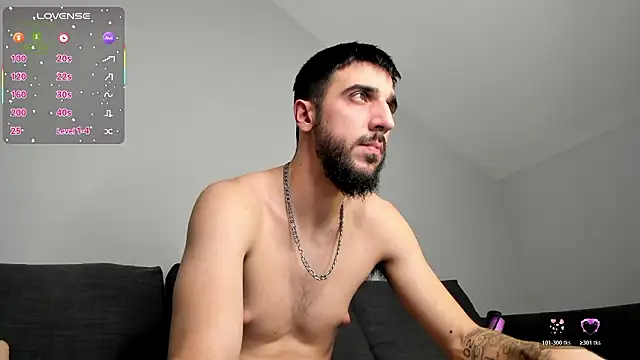 Snapshot of Zeyn_Edwards chatting on February 1, 2026, 5:22 pm Zeyn Edwards online show from February 1, 2026, 5:22 pm