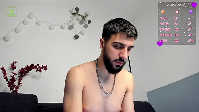 Snapshot of Zeyn_Edwards chatting on February 24, 2026, 6:03 am Zeyn Edwards online show from February 24, 2026, 6:03 am