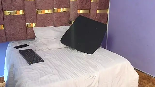 Snapshot of _afrodita23 chatting on October 8, 2025, 3:24 pm afrodita23 online show from October 8, 2025, 3:24 pm