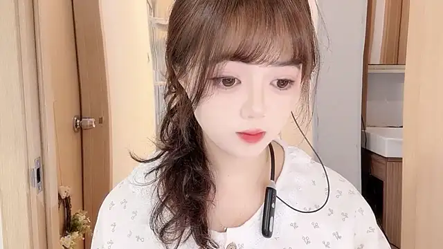 Snapshot of DDDDDoremi chatting on October 30, 2025, 1:48 am DDDDDoremi online show from October 30, 2025, 1:48 am