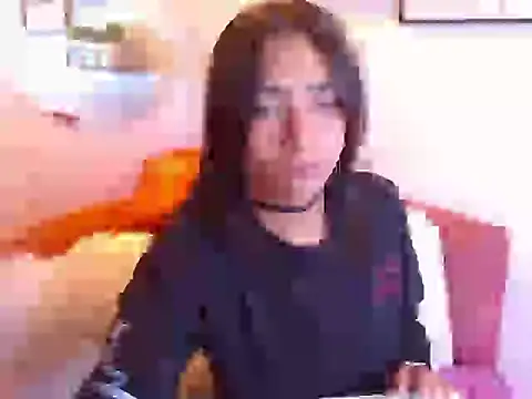 Snapshot of Aliciacute__ chatting on October 13, 2025, 7:48 pm Aliciacute online show from October 13, 2025, 7:48 pm