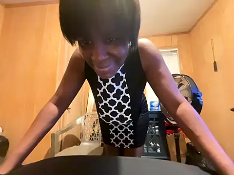 saltlightEmber online show from October 17, 2025, 4:27 am