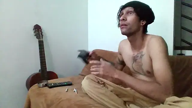 Snapshot of Alejandro92_cali chatting on June 6, 2026, 3:01 am Alejandro92 cali online show from June 6, 2026, 3:01 am