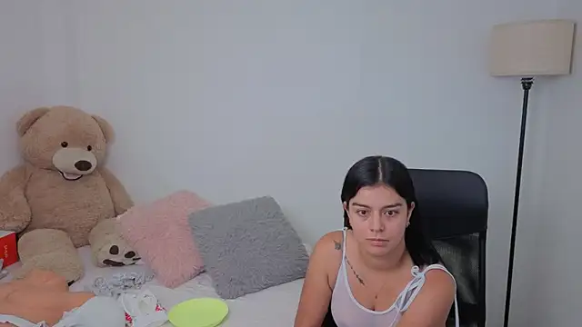 valerihouse online show from September 23, 2025, 12:39 am