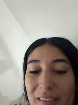 Scarlett 12 online show from September 15, 2025, 11:43 am