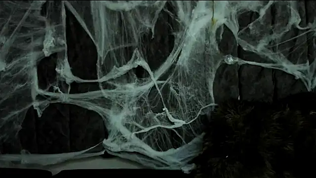 Rowan Mills online show from October 10, 2025, 8:20 pm