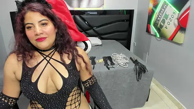 Snapshot of Sara_Bdsm_ chatting on October 18, 2025, 3:58 pm Sara Bdsm online show from October 18, 2025, 3:58 pm