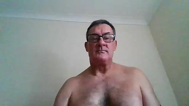 Snapshot of goldenman59 chatting on September 12, 2025, 11:43 am goldenman59 online show from September 12, 2025, 11:43 am
