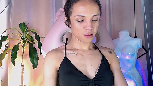 Cristal Gem1 online show from May 8, 2026, 11:58 am
