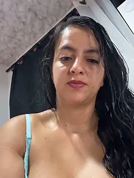 salo-rousee online show from April 12, 2026, 11:02 am