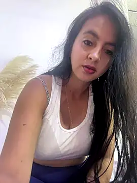 Snapshot of salo-rousee chatting on November 12, 2025, 6:01 pm salo-rousee online show from November 12, 2025, 6:01 pm