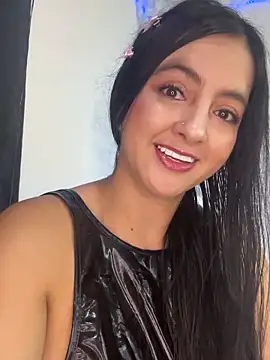 salo-rousee online show from December 18, 2025, 6:45 pm