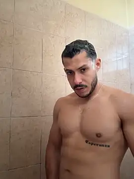 Snapshot of Darg98 chatting on October 7, 2025, 10:22 pm Darg98 online show from October 7, 2025, 10:22 pm