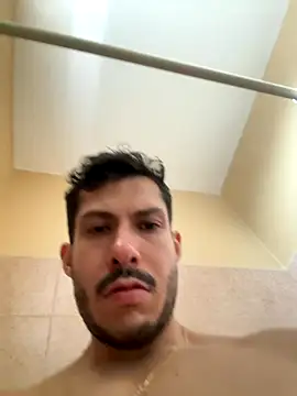 Snapshot of Darg98 chatting on October 1, 2025, 10:24 pm Darg98 online show from October 1, 2025, 10:24 pm