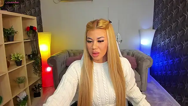 xPuka online show from November 1, 2025, 5:51 pm