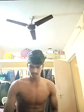 monster 33 online show from October 4, 2025, 3:02 pm