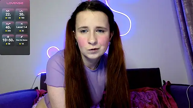 Snapshot of _Linett_ chatting on November 4, 2025, 7:39 pm Linett online show from November 4, 2025, 7:39 pm