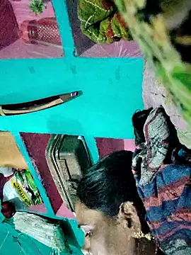 Pooja750 online show from November 21, 2025, 8:35 am