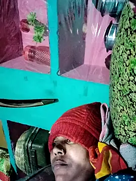 Pooja750 online show from January 11, 2026, 4:14 pm