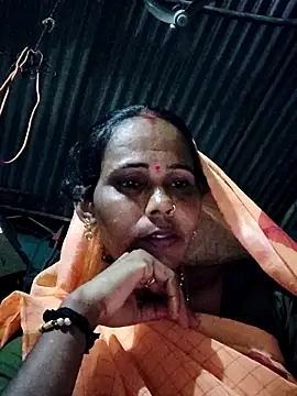 Pooja750 online show from October 7, 2025, 2:40 pm