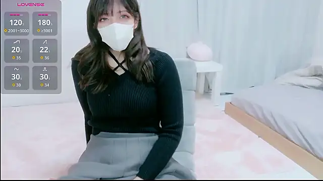 Snapshot of hinachuuu__D chatting on November 20, 2025, 10:05 am hinachuuu D online show from November 20, 2025, 10:05 am