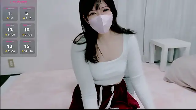 Snapshot of hinachuuu__D chatting on November 4, 2025, 10:19 am hinachuuu D online show from November 4, 2025, 10:19 am