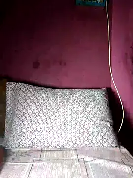 Snapshot of Moonshine07 chatting on February 10, 2026, 3:55 pm Moonshine07 online show from February 10, 2026, 3:55 pm