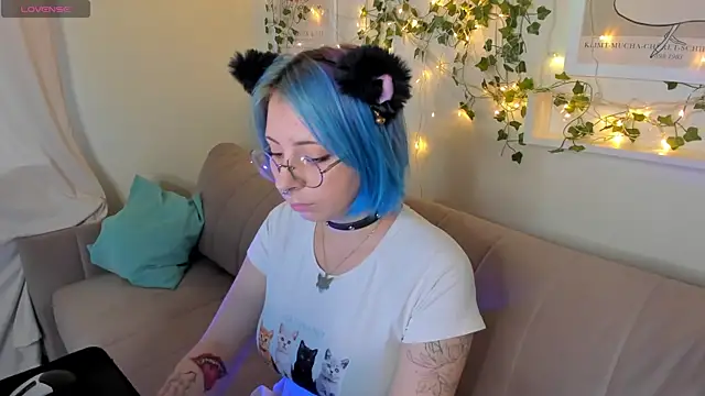 Penny Stanley online show from September 10, 2025, 3:05 am