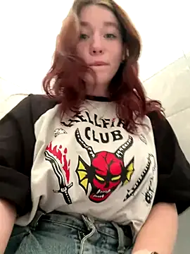 Snapshot of Mimiumuy chatting on September 30, 2025, 2:23 pm Mimiumuy online show from September 30, 2025, 2:23 pm