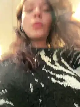 Snapshot of Mimiumuy chatting on September 25, 2025, 3:18 pm Mimiumuy online show from September 25, 2025, 3:18 pm