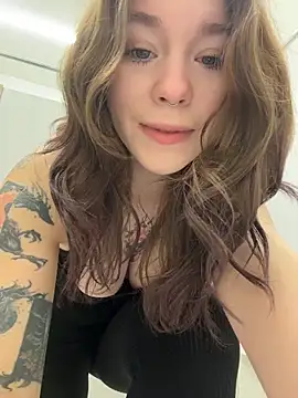 Snapshot of Mimiumuy chatting on November 29, 2025, 1:22 pm Mimiumuy online show from November 29, 2025, 1:22 pm