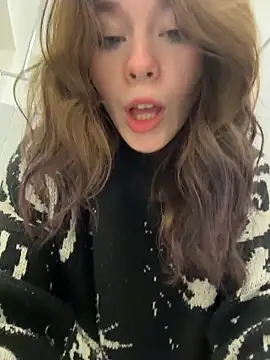 Snapshot of Mimiumuy chatting on November 17, 2025, 8:24 pm Mimiumuy online show from November 17, 2025, 8:24 pm