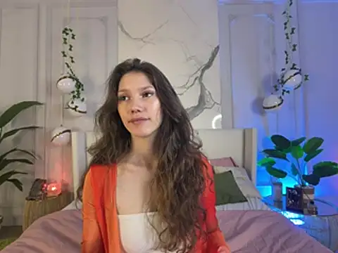 MaryNixon  online show from May 17, 2026, 5:18 am