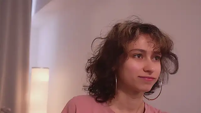 MimiLicks online show from September 30, 2025, 8:31 am