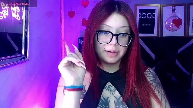 Red Bunny v online show from May 26, 2026, 1:20 pm