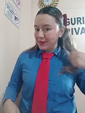 Snapshot of Hannah-colx chatting on May 24, 2026, 3:45 pm Hannah-colx online show from May 24, 2026, 3:45 pm