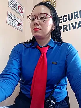 Hannah-colx online show from November 8, 2025, 4:32 pm