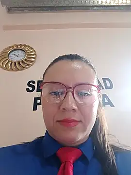 Snapshot of Hannah-colx chatting on September 10, 2025, 2:16 pm Hannah-colx online show from September 10, 2025, 2:16 pm